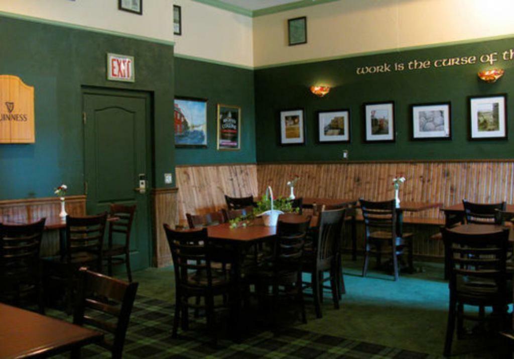 County Clare Inn Milwaukee Eksteriør bilde
