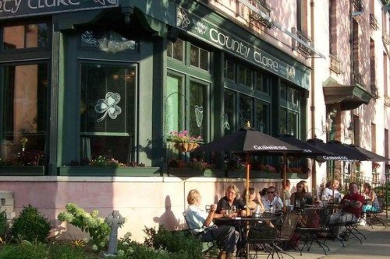 County Clare Inn Milwaukee Eksteriør bilde
